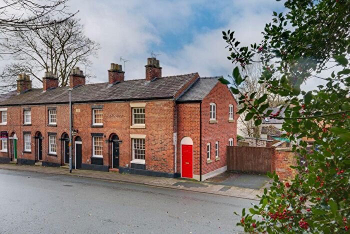 3 Bedroom End Of Terrace House For Sale In Chapel Street, Congleton, CW12