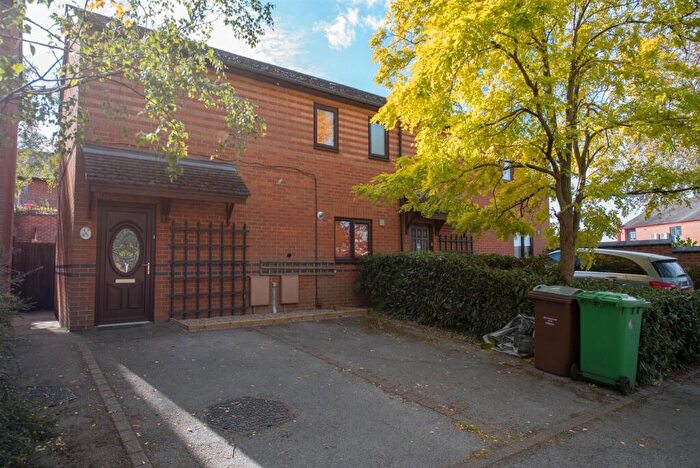 2 Bedroom Semi Detached House To Rent In North Gate, Nottingham, NG7