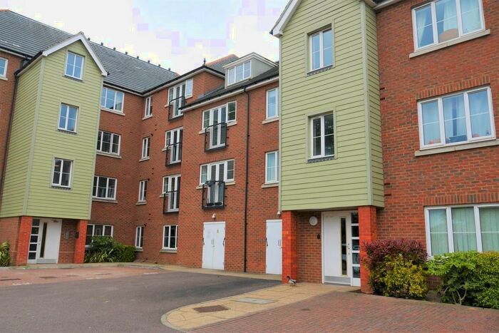 2 Bedroom Apartment To Rent In Watery Lane, Broxbourne, EN10