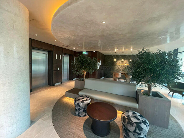 2 Bedroom Apartment To Rent In Springwell Gardens, Leeds, LS12