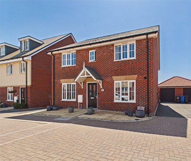 4 Bedroom Detached House For Sale In Wardle Close, Brantham, Manningtree, Suffolk, CO11