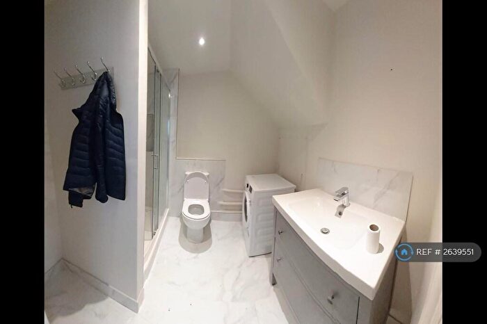 1 Bedroom Flat To Rent In Creighton Avenue, London, N10