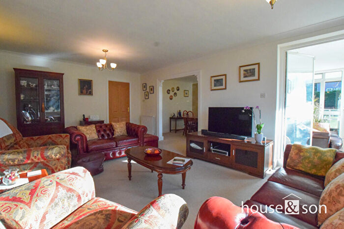 2 Bedroom Apartment For Sale In Wychwood Grange, Braidley Road, Meyrick Park, Bournemouth, BH2
