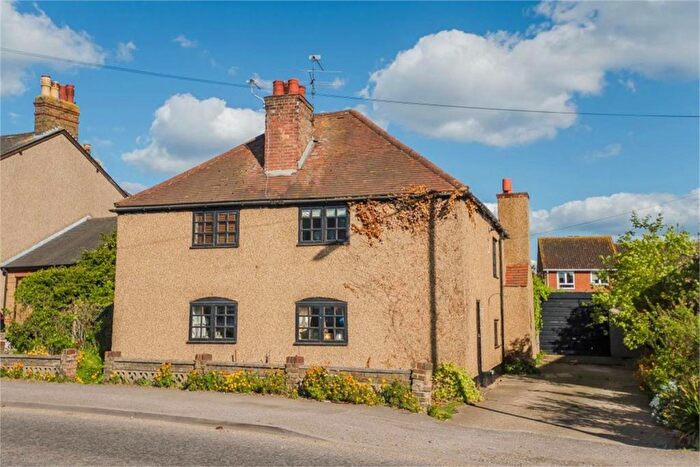 4 Bedroom Character Property For Sale In Langley Park Road, Iver, SL0