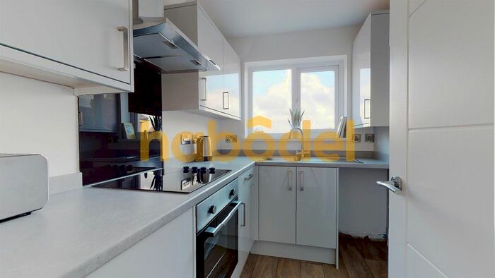 2 Bedroom Flat To Rent In Russell Court, Long Eaton, Nottingham, NG10