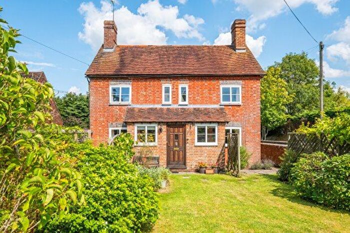 4 Bedroom Detached House To Rent In School Road, Billingshurst, RH14