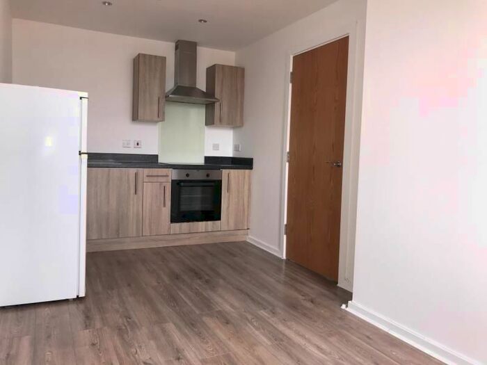 1 Bedroom Flat To Rent In Bayheath House, Central Wakefield, WF1