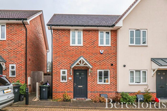 2 Bedroom Semi-Detached House For Sale In Acorn Grove, Dunmow, CM6