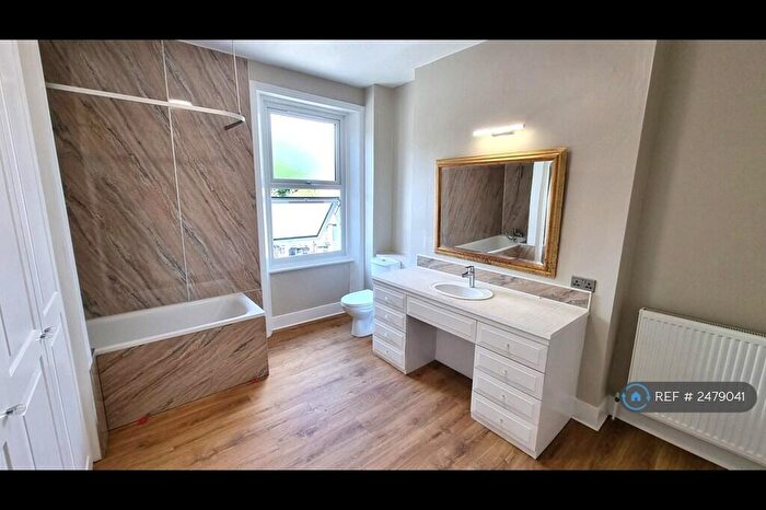 4 Bedroom Maisonette To Rent In Ferme Park Road, N4