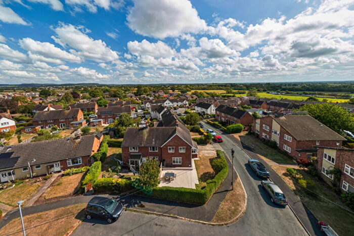 3 Bedroom Semi-Detached House For Sale In Quarry Avenue, Farndon, Chester, CH3