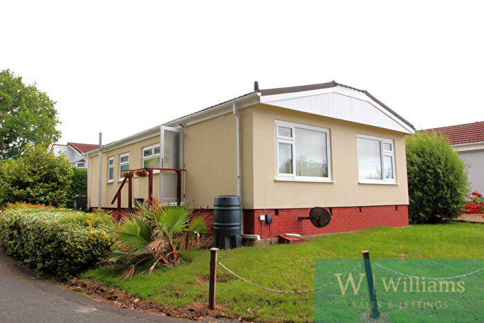 2 Bedroom Park Home For Sale In Medina Park, Folly Lane, Whippingham, PO32