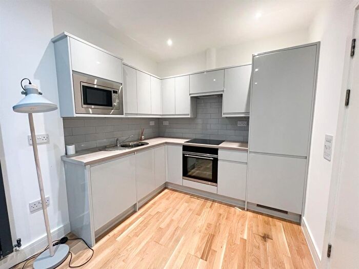 1 Bedroom Flat To Rent In London Road, Croydon, CR0