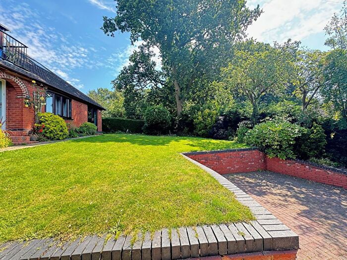 5 Bedroom Detached House For Sale In Lower Ladyes Hills, Kenilworth, CV8