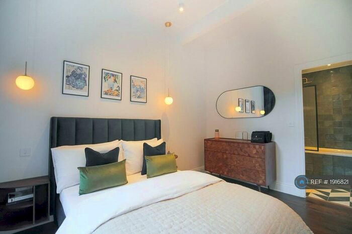 2 Bedroom Flat To Rent In Piccadilly Lofts, Manchester, M1
