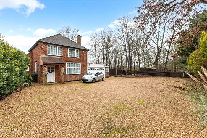 3 Bedroom Detached House For Sale In Great North Road, North Mymms, Hatfield, Hertfordshire, AL9