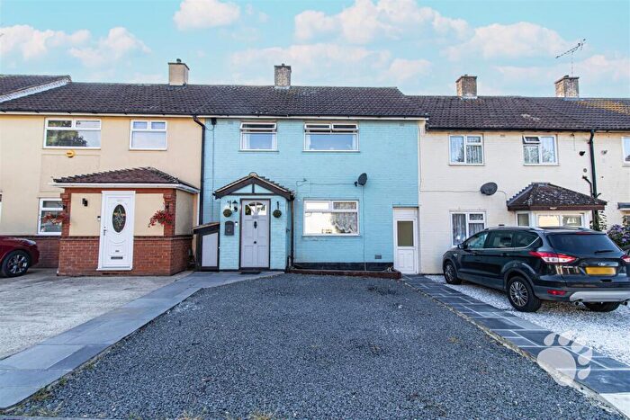 3 Bedroom Terraced House For Sale In Redgrave Road, Basildon, SS16