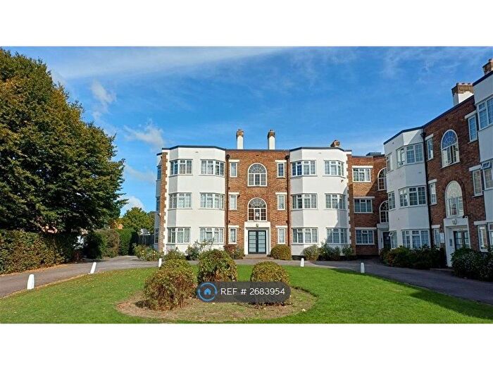 2 Bedroom Flat To Rent In Barons Court, London, NW9