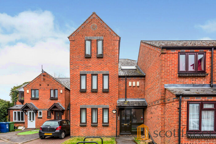 2 Bedroom Apartment To Rent In Cranston Court, Oxford, OX4