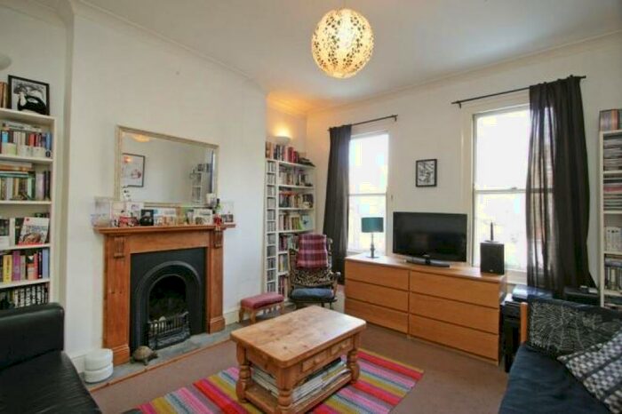 2 Bedroom Flat To Rent In C Stapleton Hall Road, Crouch End, London, N4