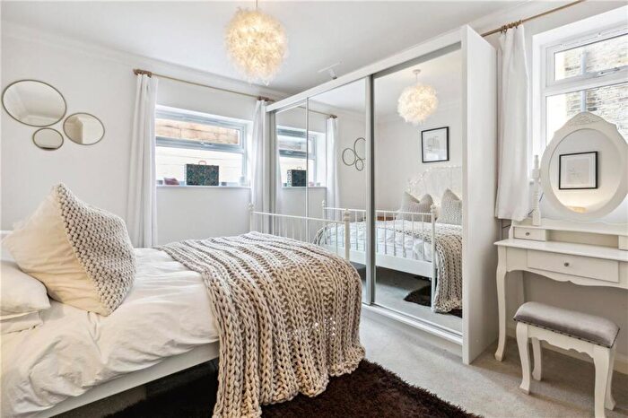 1 Bedroom Flat For Sale In Dagnan Road, Clapham South, SW12