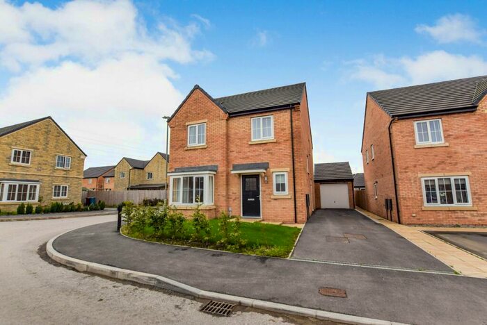 4 Bedroom Detached House To Rent In Swallow Grove, Longridge, Preston, Lancashire, PR3