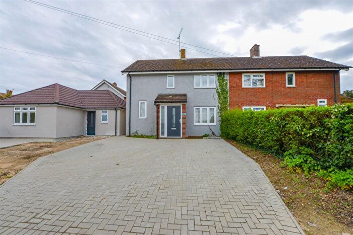 3 Bedroom Semi Detached House To Rent In Bull Lane, Eccles, ME20