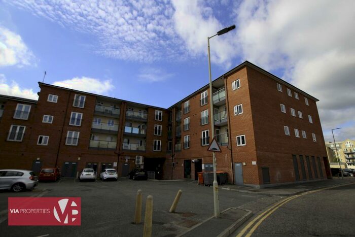 1 Bedroom Apartment To Rent In Fawkon Walk, Hoddesdon, EN11