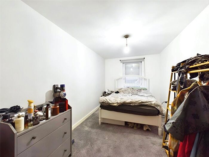 2 Bedroom Apartment For Sale In Waterfront Plaza, Nottingham, NG2