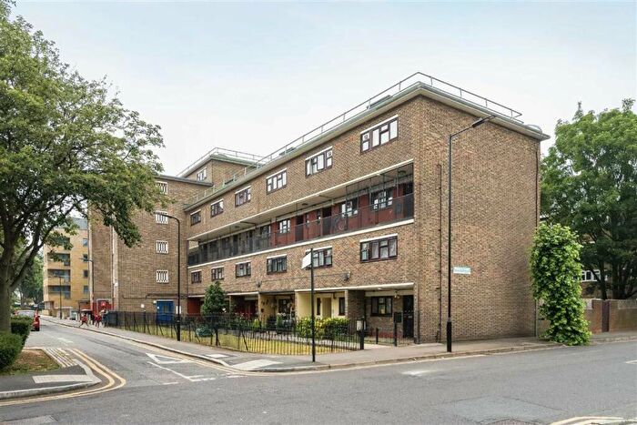3 Bedroom Flat To Rent In New North Road, Old Street, N1