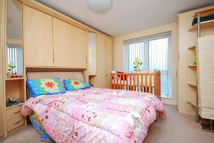 1 Bedroom Flat To Rent In Studley Court, Canary Wharf, London, E14