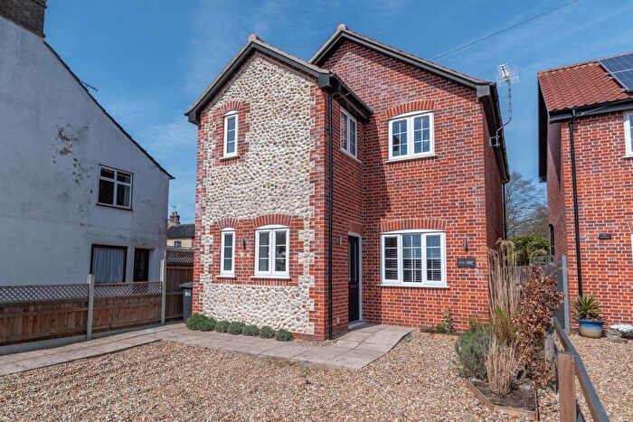 3 Bedroom Detached House For Sale In The Street, Hindolveston, NR20