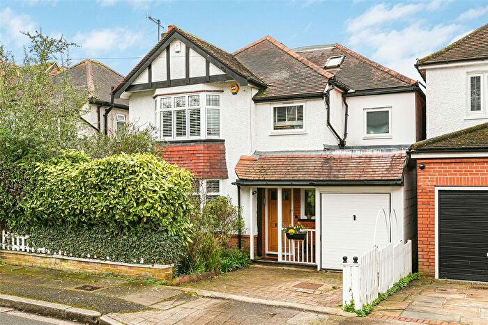 5 Bedroom Detached House For Sale In Upper Park Road, Kingston Upon Thames, KT2