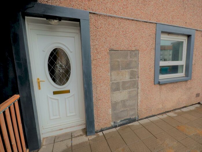 3 Bedroom Flat To Rent In Links Street, Kirkcaldy, KY1