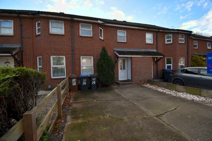 3 Bedroom Terraced House To Rent In Holwell Road, Welwyn Garden City, AL7