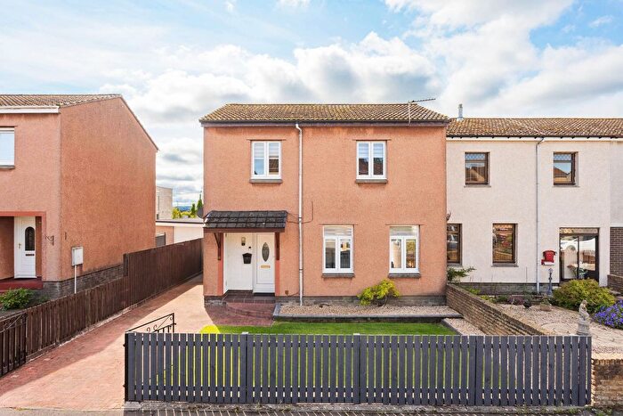 3 Bedroom End Of Terrace House For Sale In Murrayfield Terrace, Blackburn, EH47