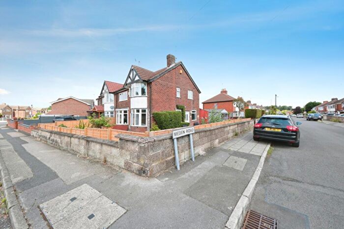 3 Bedroom Semi-Detached House For Sale In Leas Road, Mansfield, NG19