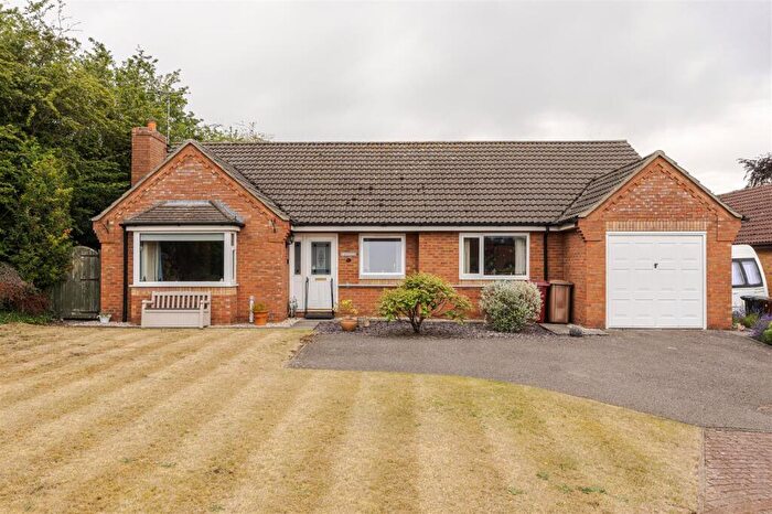 3 Bedroom Detached Bungalow For Sale In Sycamore Close, Broughton, DN20