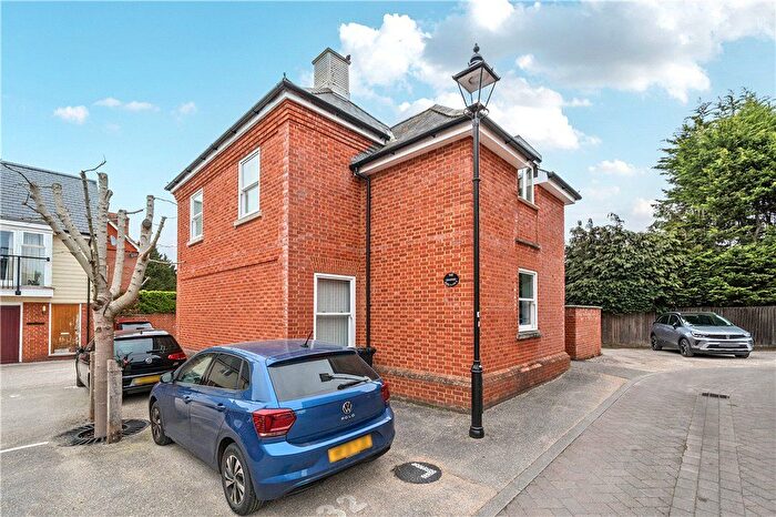 2 Bedroom Flat For Sale In Brewery Lane, Romsey, Hampshire, SO51