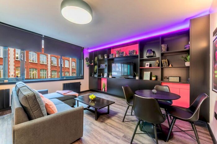 2 Bedroom Flat To Rent In Old Compton Street, Soho, W1D