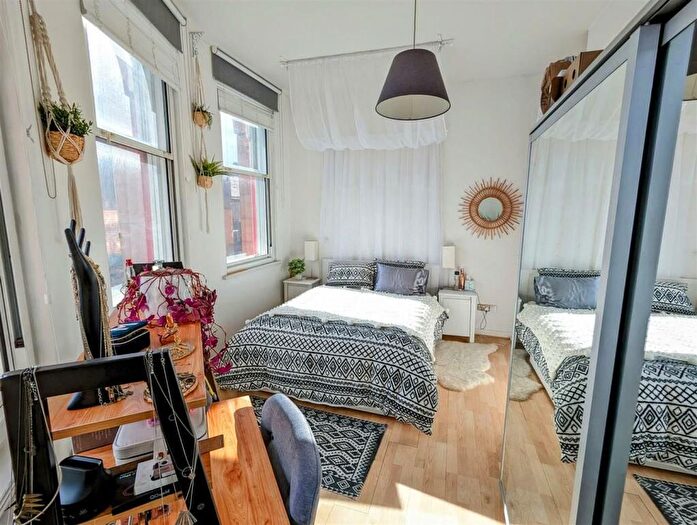 1 Bedroom Flat For Sale In Princess Street, Manchester, M1