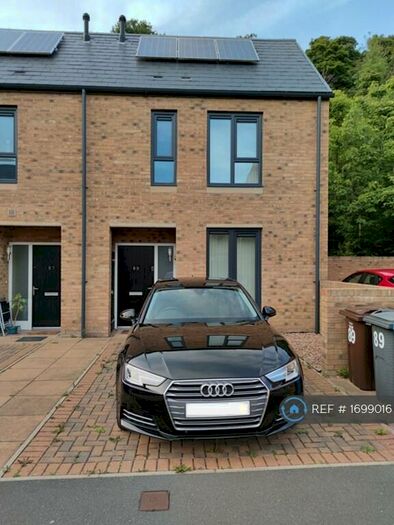 2 Bedroom End Of Terrace House To Rent In Castle Croft Drive, Sheffield, S2