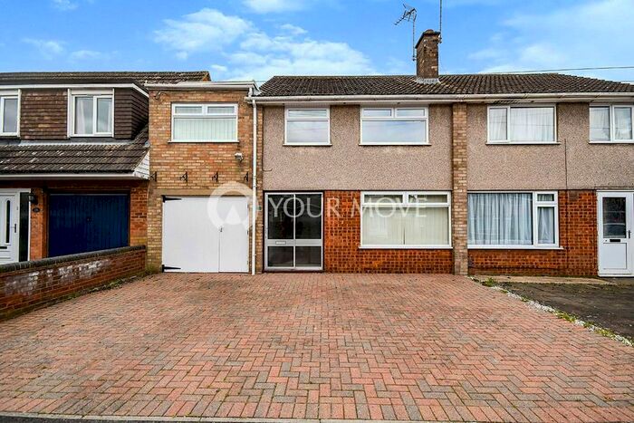 4 Bedroom Semi-Detached House To Rent In Laburnum Close, North Hykeham, Lincoln, Lincolnshire, LN6