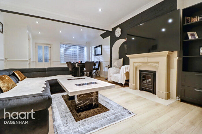 3 Bedroom Terraced House For Sale In New Road, Dagenham, RM10