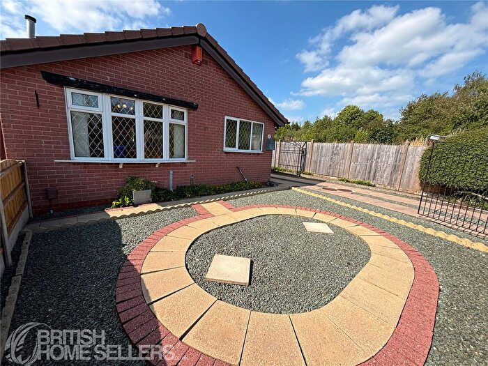 3 Bedroom Bungalow For Sale In Denton Grove, Weston Park, Stoke-On-Trent, Staffordshire, ST3