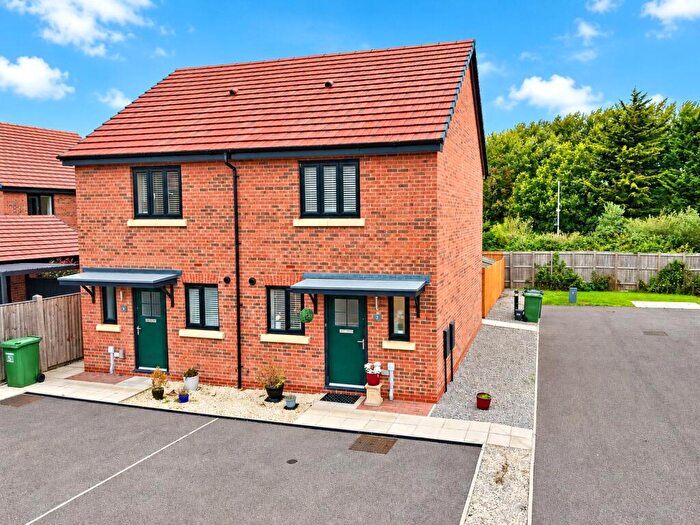 2 Bedroom Semi Detached House For Sale In Jellicoe Drive, Moreton, Wirral, CH46