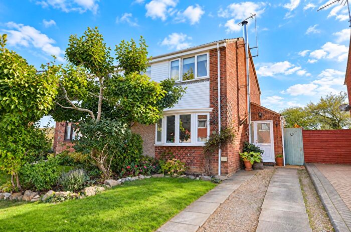 3 Bedroom Semi-Detached House For Sale In Homestead Drive, Bugbrooke, Northampton, NN7