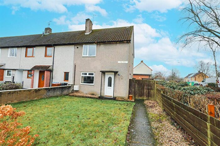 2 Bedroom End Of Terrace House For Sale In Tiel Path, Glenrothes, KY7