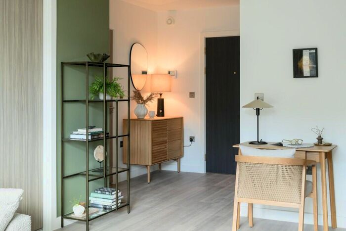 Studio To Rent In Silbury Boulevard, Milton Keynes, Buckinghamshire, MK9