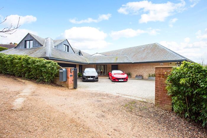 5 Bedroom Detached House To Rent In Pottery Lane Inkpen, RG17