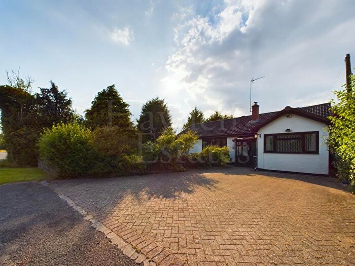 2 Bedroom Bungalow For Sale In Pound Green, Arley, Worcestershire, DY12